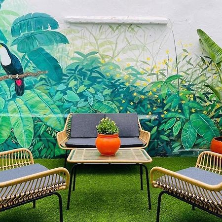 Artistic Flat Next To Ruzafa Welcome To The Jungle Walencja Zewnętrze zdjęcie