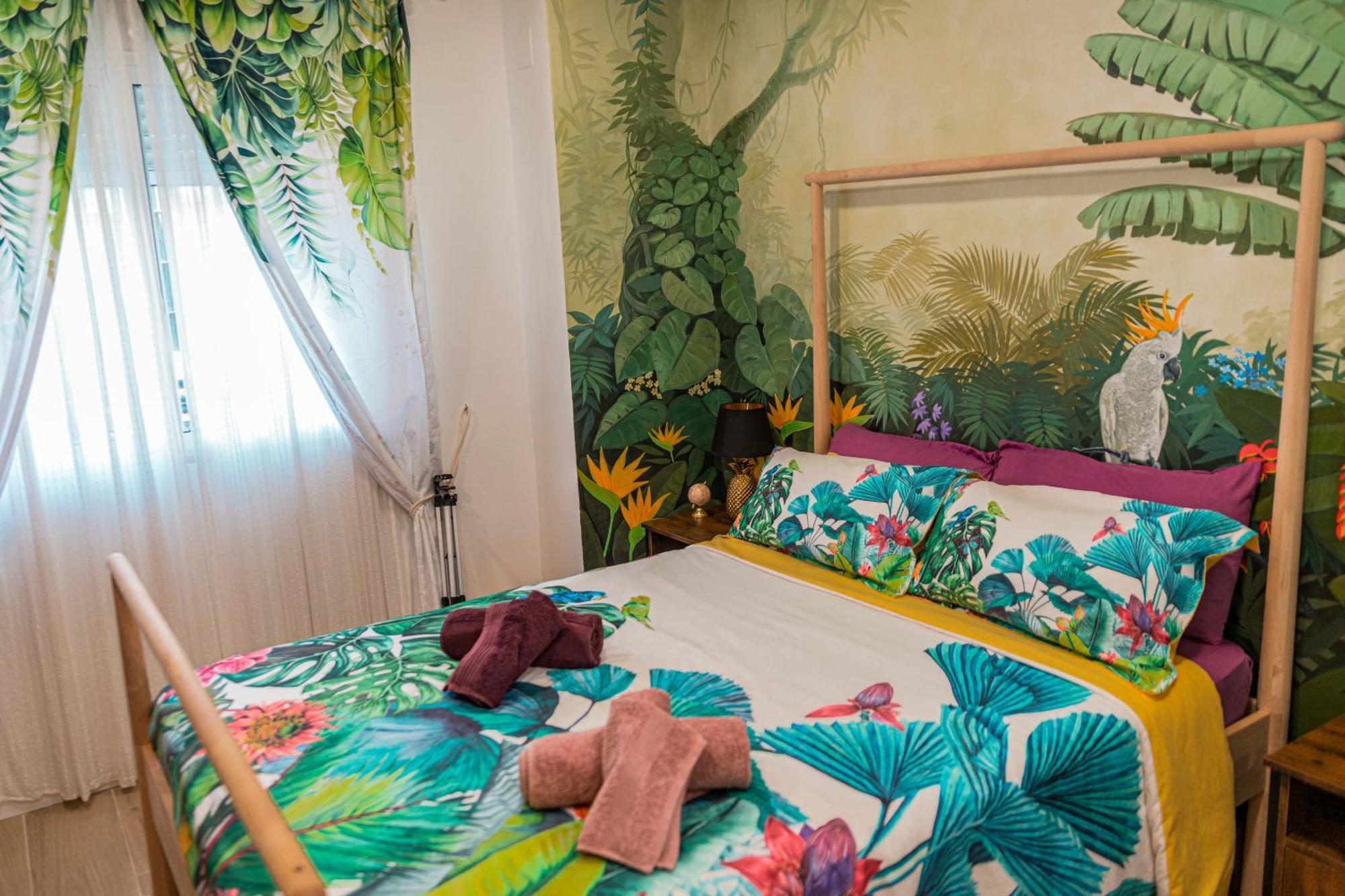 Artistic Flat Next To Ruzafa Welcome To The Jungle Walencja Zewnętrze zdjęcie